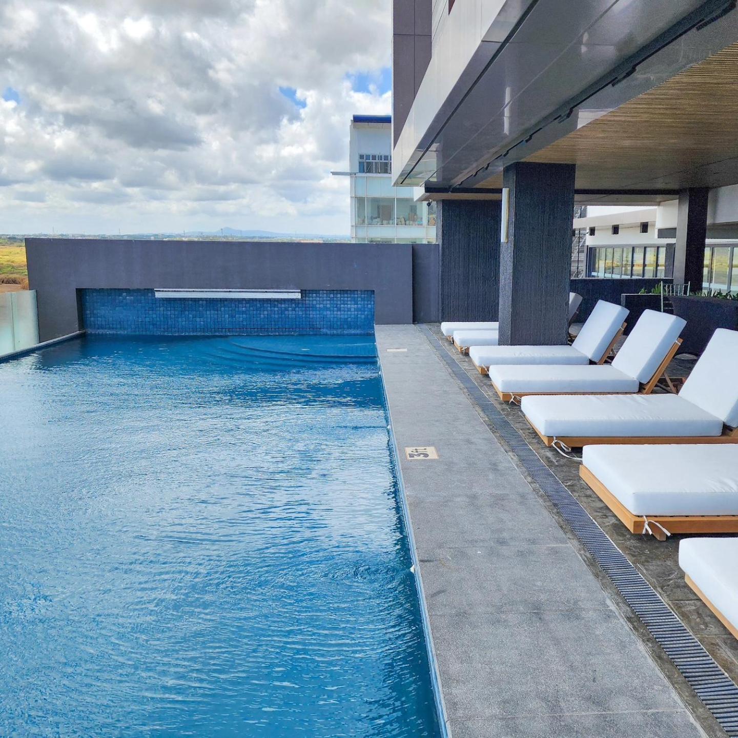 Elijah Hotel Дасмариньяс Экстерьер фото