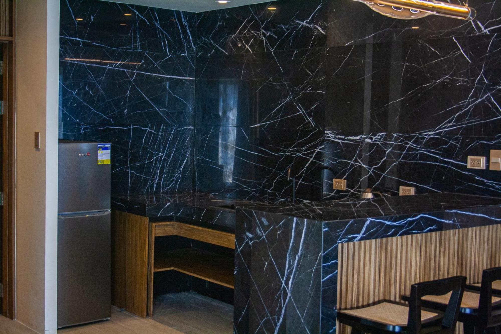 Elijah Hotel Дасмариньяс Экстерьер фото