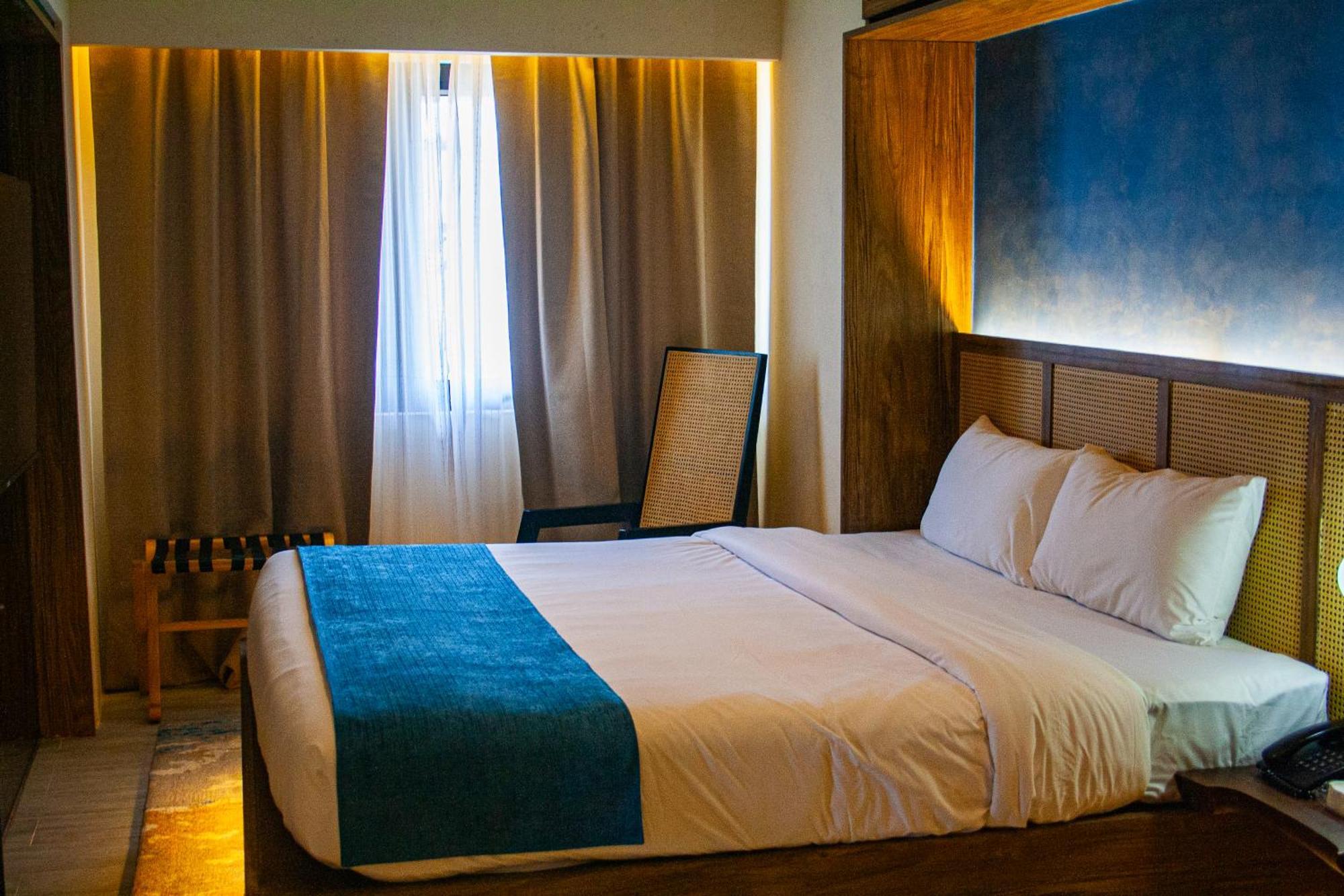 Elijah Hotel Дасмариньяс Экстерьер фото